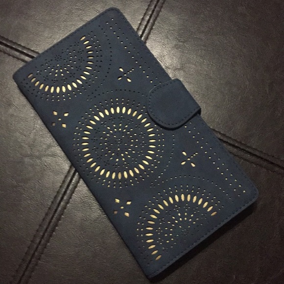 Francesca's Collections Handbags - Francesca’s Collections wallet